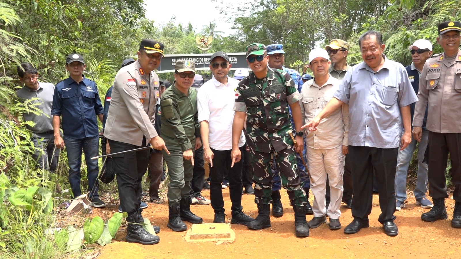 Bupati Satono Tinjau Lokasi PLBN Tanjung Datok Temajuk