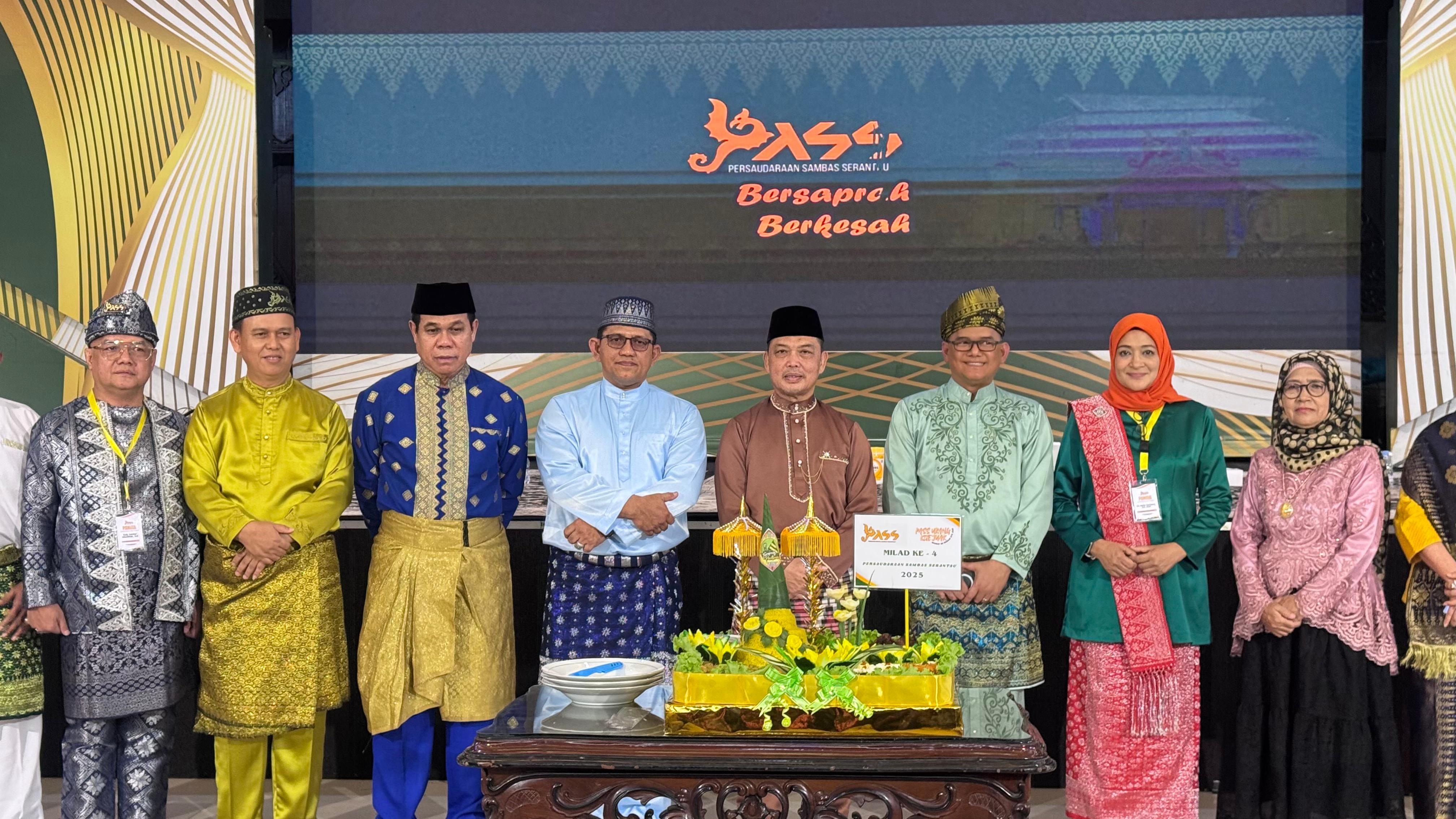 Wabup Sambas Hadiri Tumpahan Salok Akbar dan Milad ke-4 Persaudaraan Sambas Serantau 2025