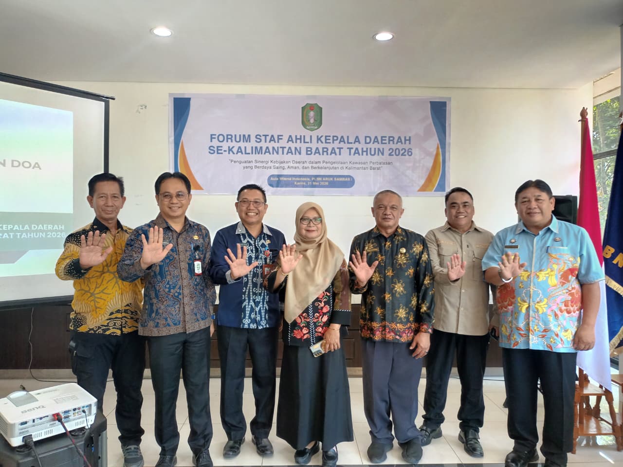 Pemkab Sambas Perkuat Sinergi Pembangunan Perbatasan Melalui Forum Staf Ahli se-Kalimantan Barat