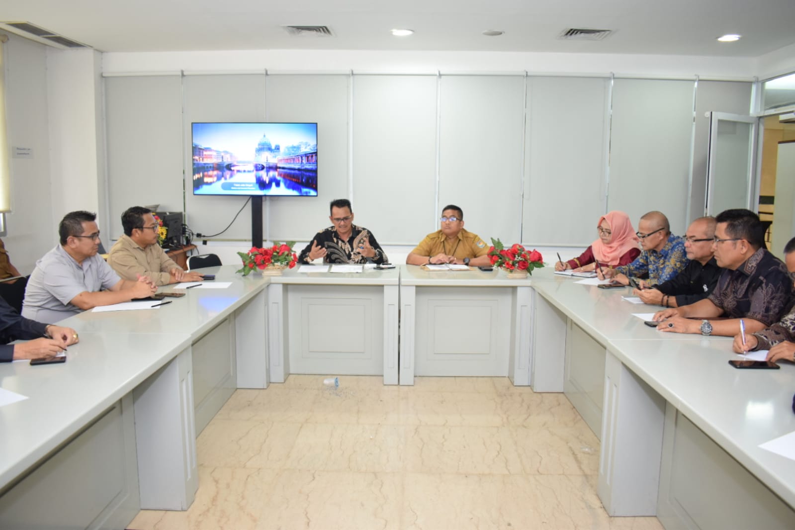 Banggar DPRD Kunjungi Ditjen Bina Keuangan Daerah Kemendagri RI