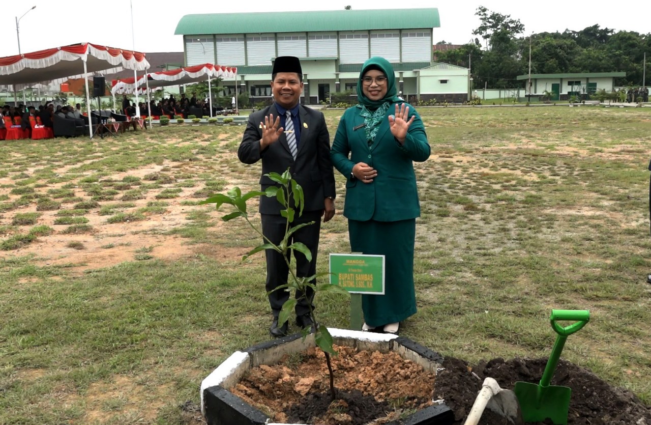 Bupati Satono Mengikuti Upacara Kesaktian Pancasila Serta Lakukan Penanaman Pohon