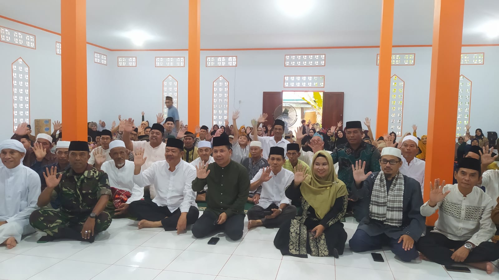 SAFARI RAMADHAN KE DUSUN BARU DI SALATIGA, BUPATI SATONO BAHAGIA BISA BERSILATURAHMI